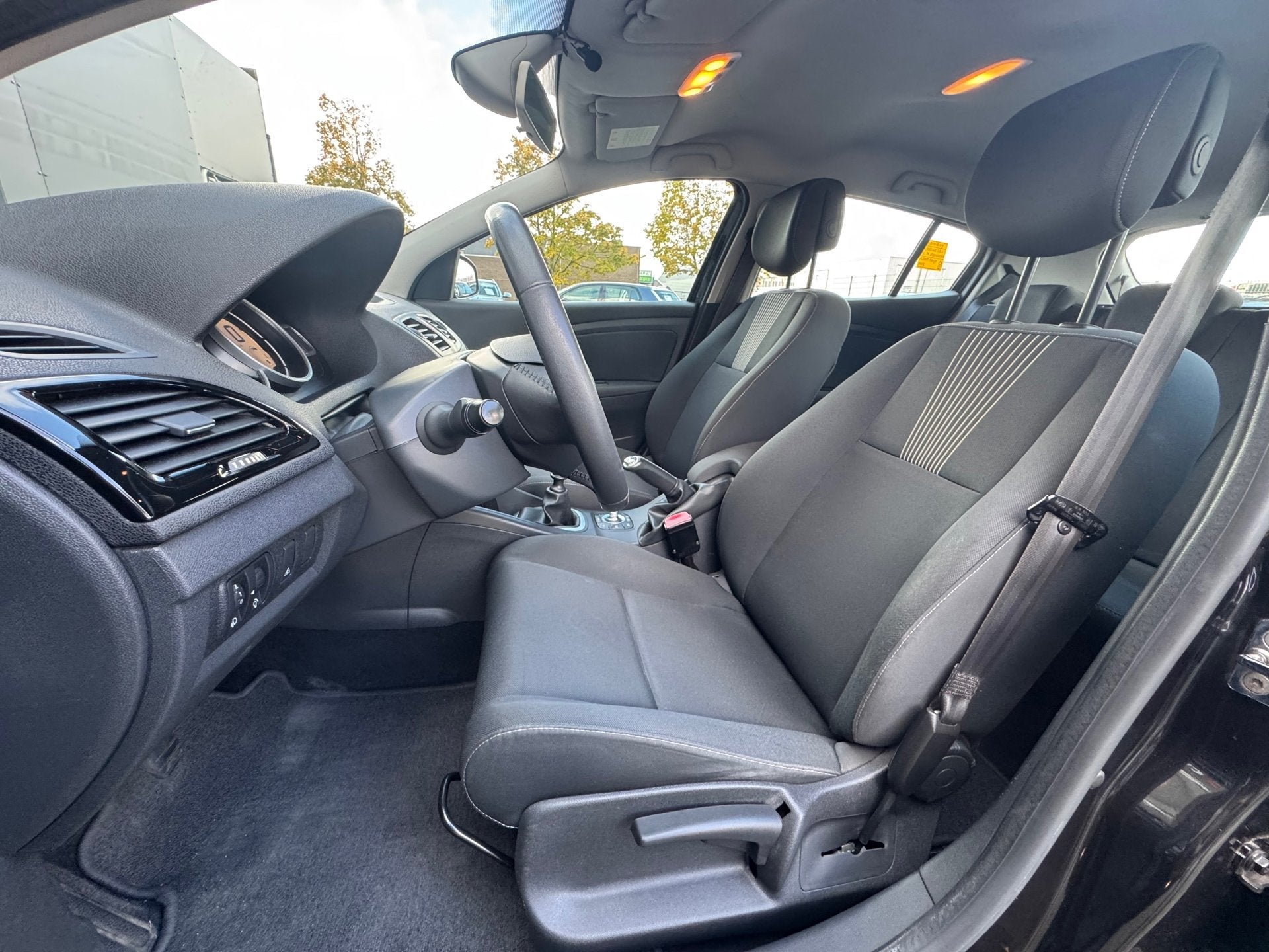 Renault Mégane 1.4 TCE Celsium Climate | Cruise | 2de Eigen, Auto's, Voorwielaandrijving, Euro 5, 15 km/l, Gebruikt