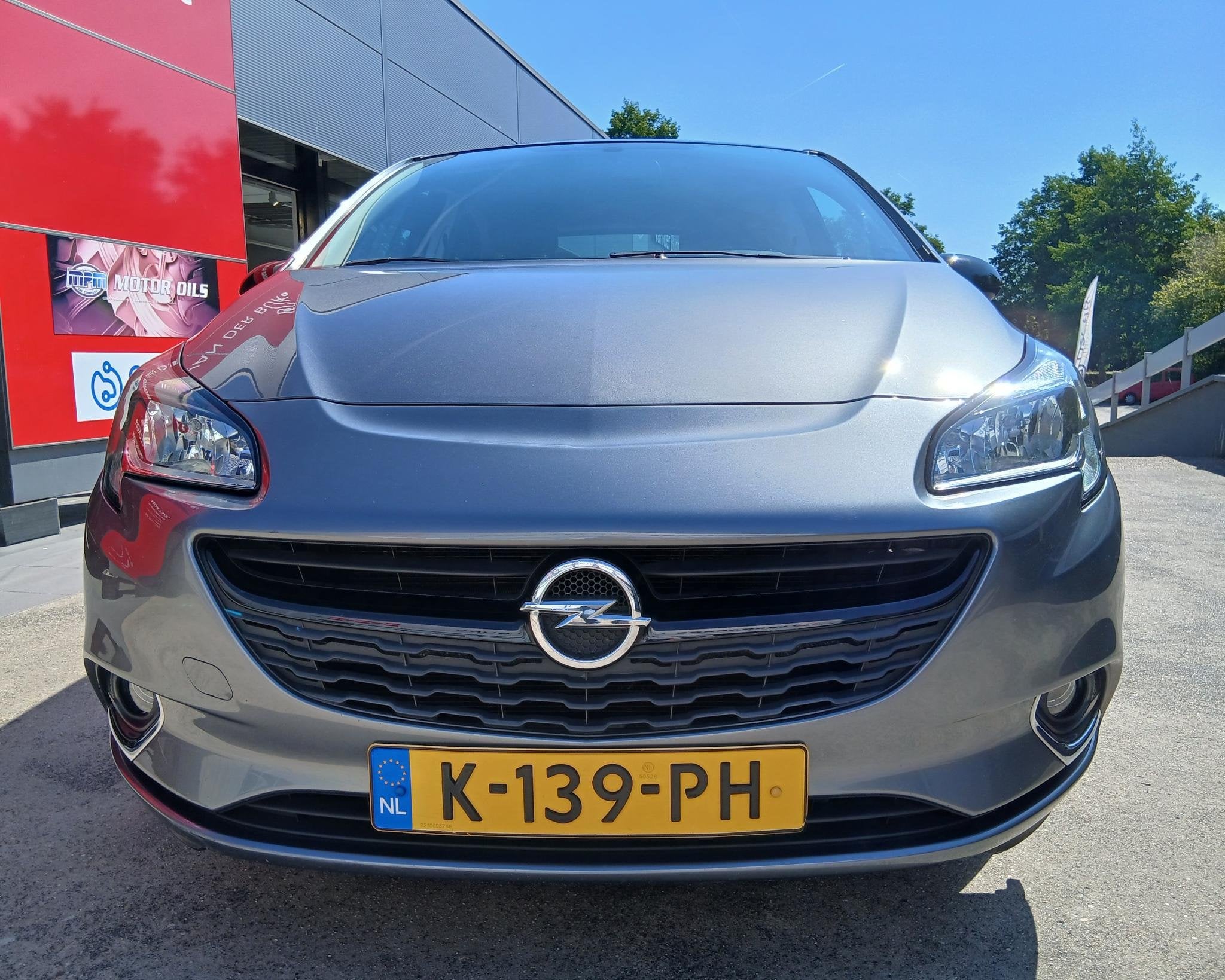 Opel Corsa Black Edition 1.4 Airco Apple CarPlay Android Aut, Auto's, Opel, Voorwielaandrijving, 12 maanden, Gebruikt, 49 €/maand