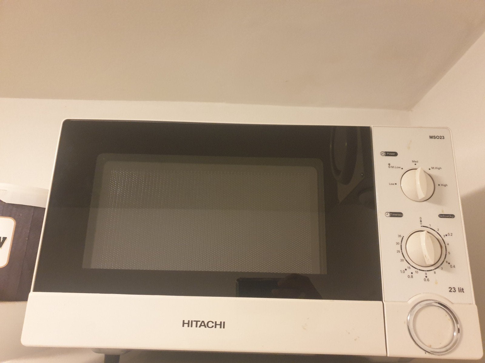 Hitachi MSO23 Magnetron - 23 liter, wit, Witgoed en Apparatuur, Ophalen of Verzenden, Draaiplateau, Magnetron, Zo goed als nieuw