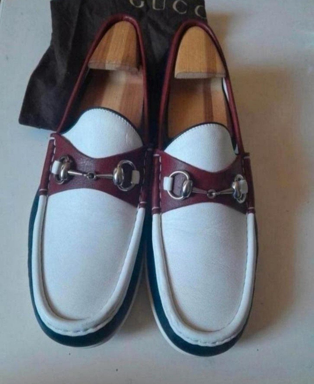 Gucci  9 (43), Ophalen of Verzenden, Zo goed als nieuw, Jongen of Meisje, Schoenen