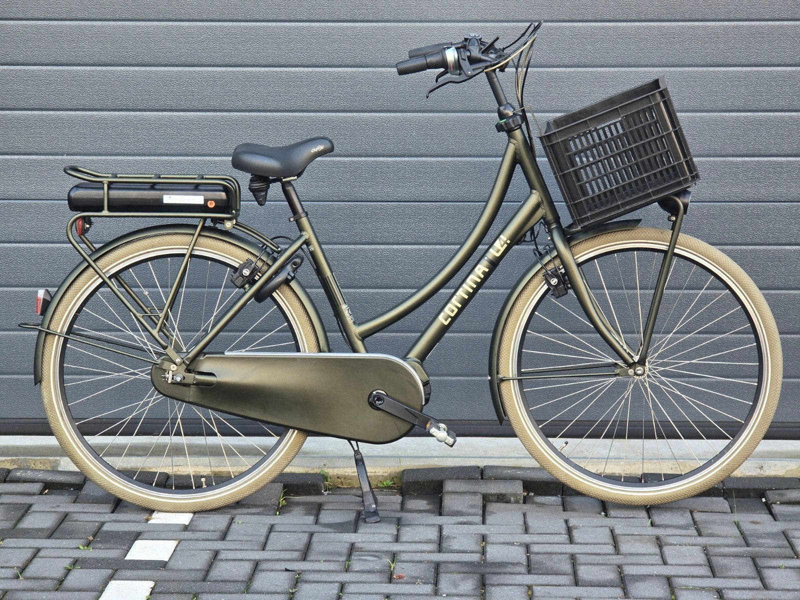 Slechts 1300 km - Cortina U4 middenmotor Elektrische fiets, ., Versnellingen, Zo goed als nieuw, .