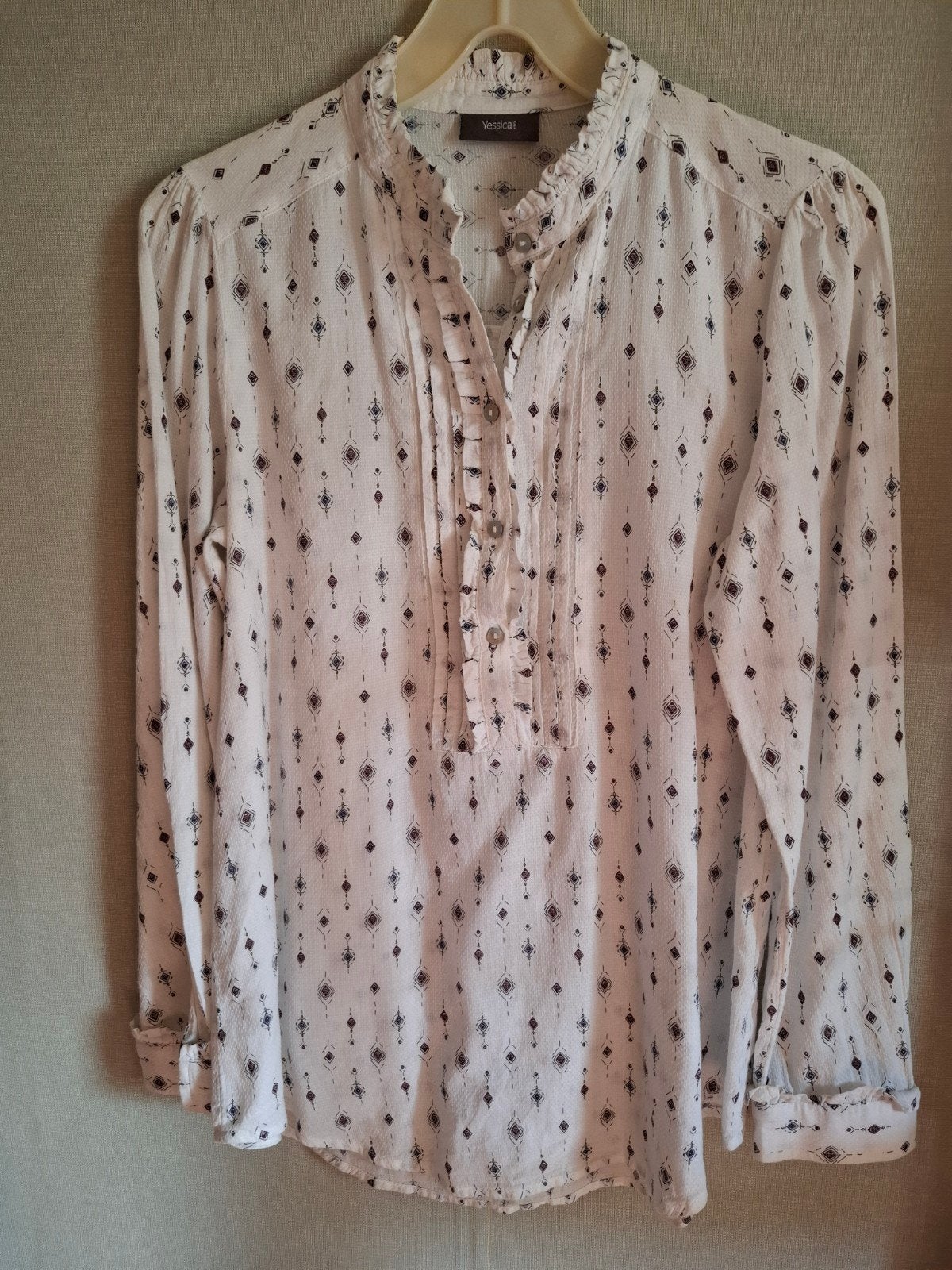Yessica blouse met patroon en ruches, Kleding | Dames, Maat 38/40 (M), Ophalen of Verzenden, Zo goed als nieuw, Wit