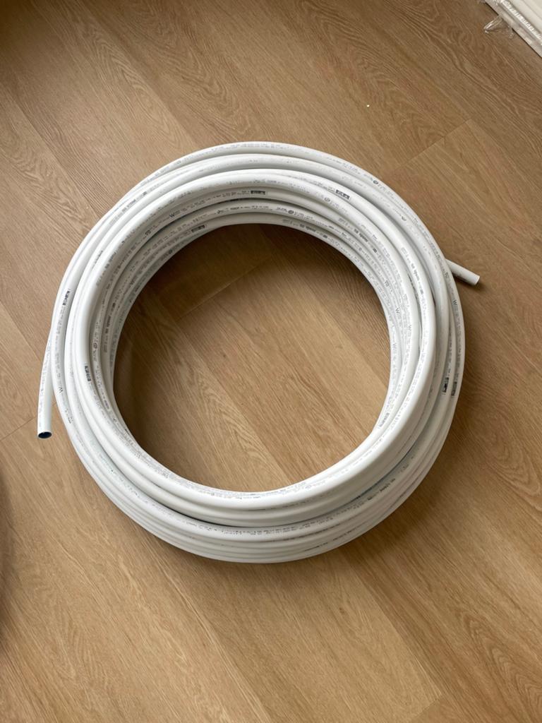 Uponor 20x2,25 mm buis - circa 42m, Ophalen, Zo goed als nieuw, Overige typen