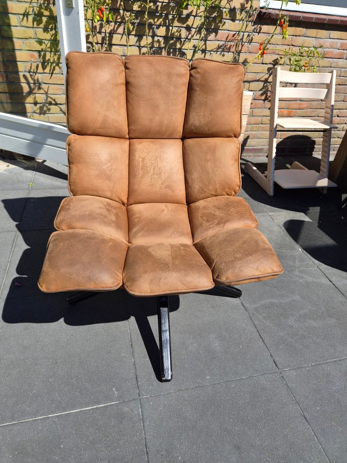 Comfortabele bruine fauteuil - draaibaar, Huis en Inrichting, Ophalen, Modern, Comfortabel, Gebruikt, 75 tot 100 cm