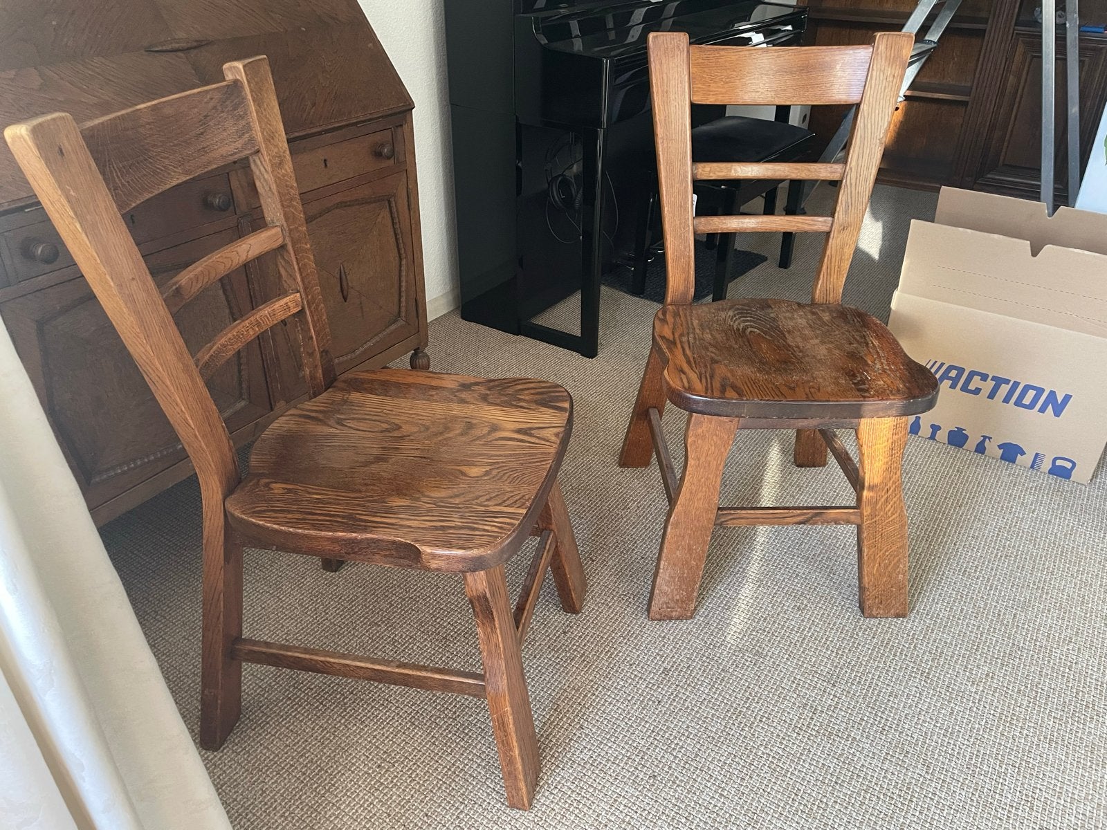 Set van 2 rustieke massief eikenhouten stoelen, Ophalen