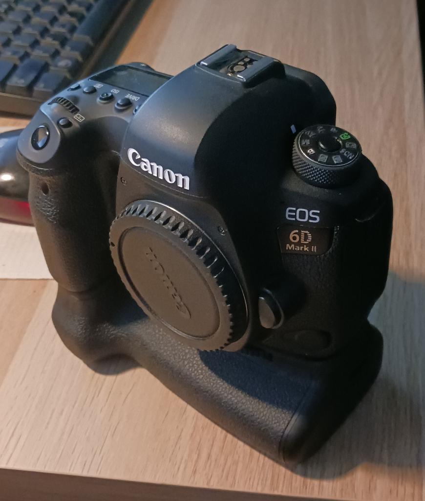Canon 6D II met batterygrip full frame camera, Audio, Tv en Foto, Fotocamera's Digitaal, Gebruikt, Spiegelreflex, Canon, 26 Megapixel