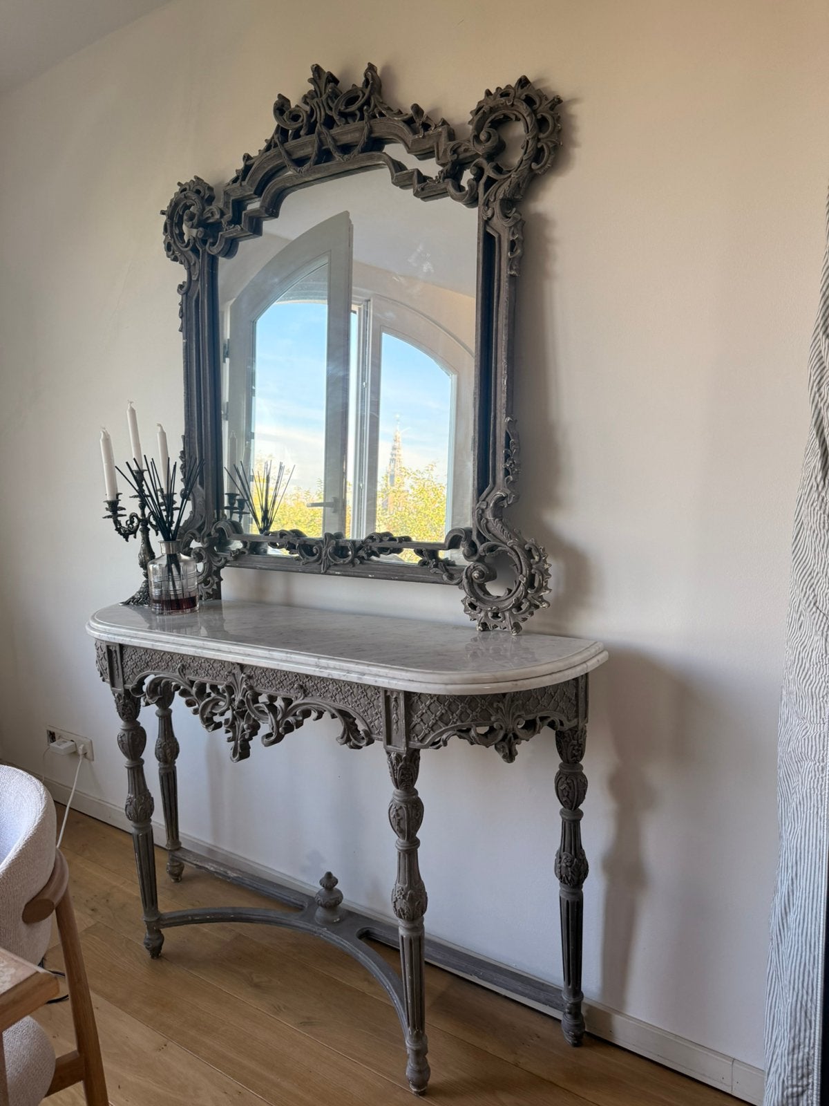 Prachtige houten spiegel met marmeren console – €1.200, Ophalen, Klassiek – Luxe – Tijdloos, 100 tot 150 cm, 200 cm of meer