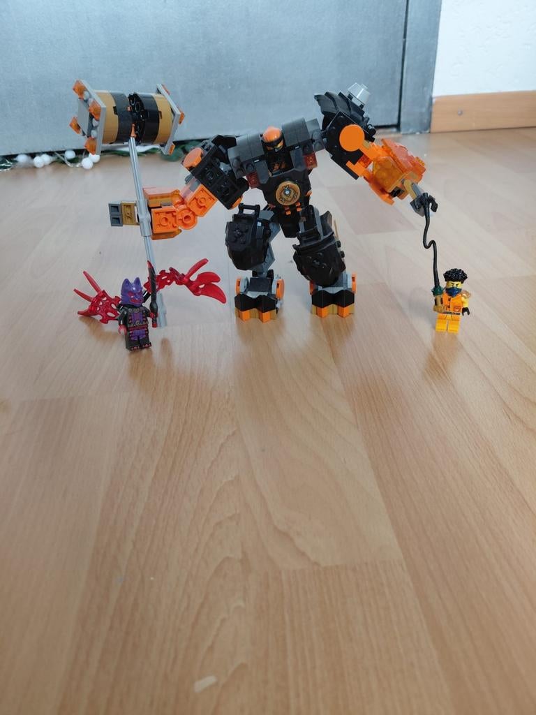 LEGO Ninjago Cole's Elementaire Aardemecha + Arin figuur, Ophalen, Inclusief minifiguren, Lego, Zo goed als nieuw