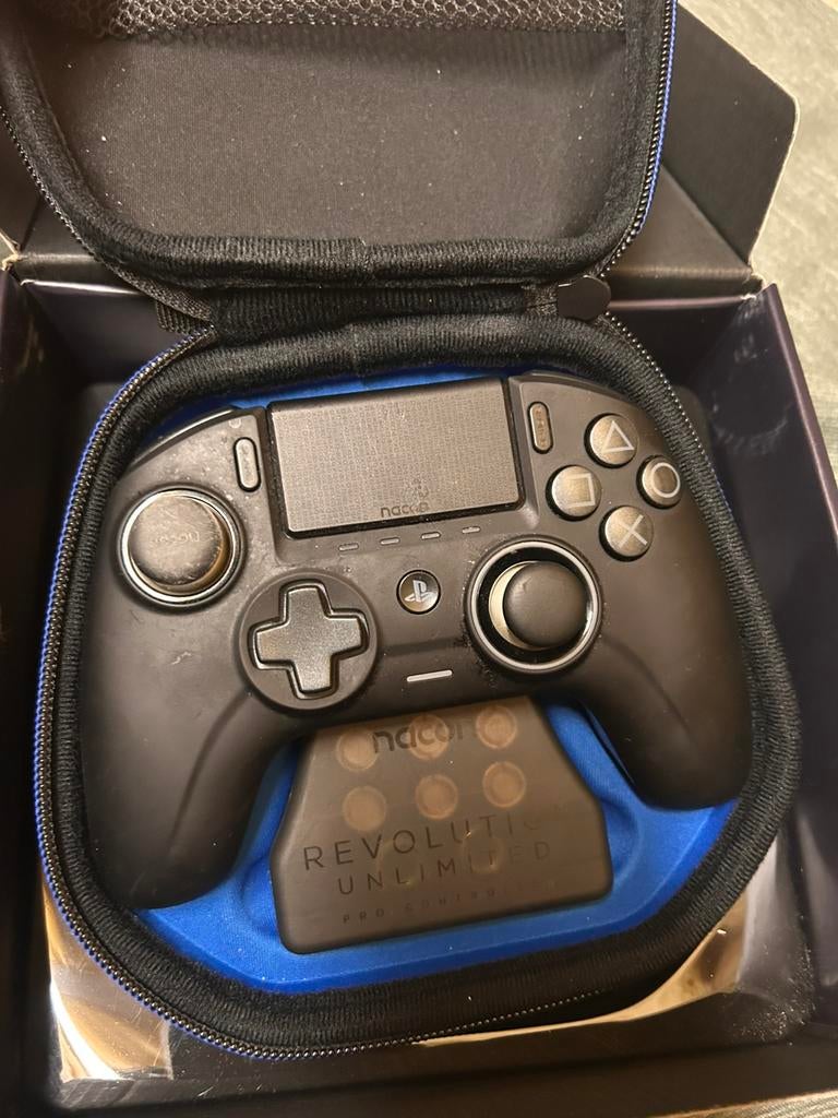 Revolution nacon pro controller ps4, Ophalen of Verzenden, Niet werkend, Controller