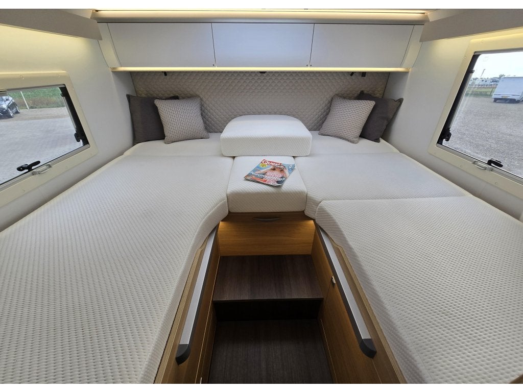 Foto 4 van Adria Matrix Plus 670 DL Nieuw Model 8Traps Automaat 2026