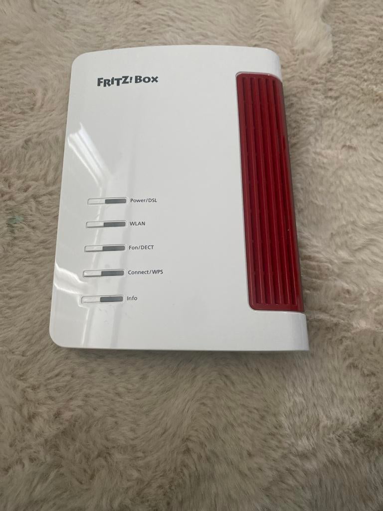 FRITZ!Box 7530 AX Router met modem - Zo goed als nieuw, Computers en Software, Routers en Modems, Ophalen of Verzenden, Zo goed als nieuw