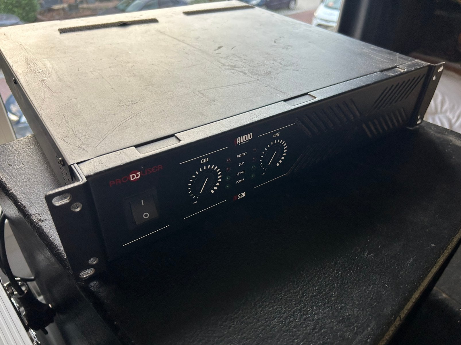 Prodjuser M520 PA-versterker, Ophalen, Gebruikt, 500 tot 1000 watt, P.A.