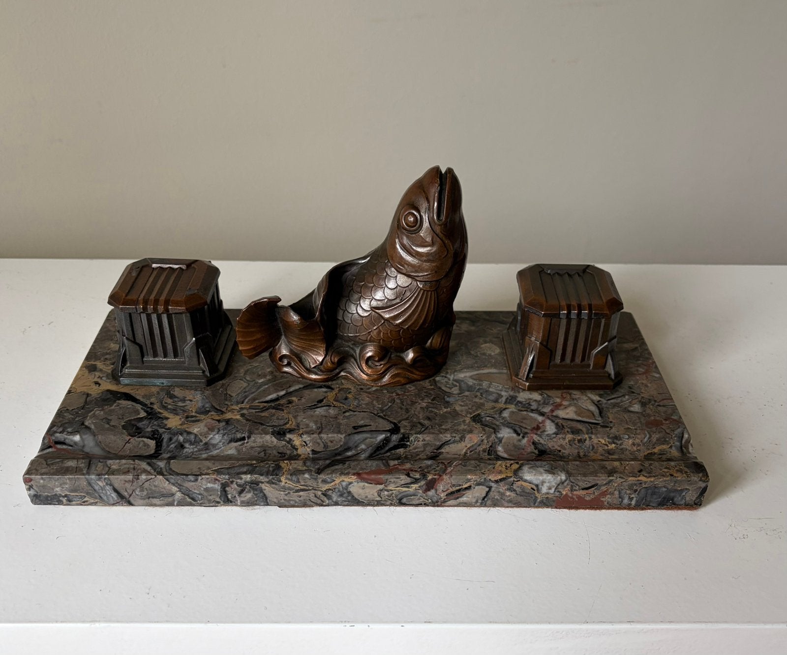 Art-Deco inktstel met visdecoratie, Frans jaren 1920, Antiek en Kunst, Ophalen of Verzenden
