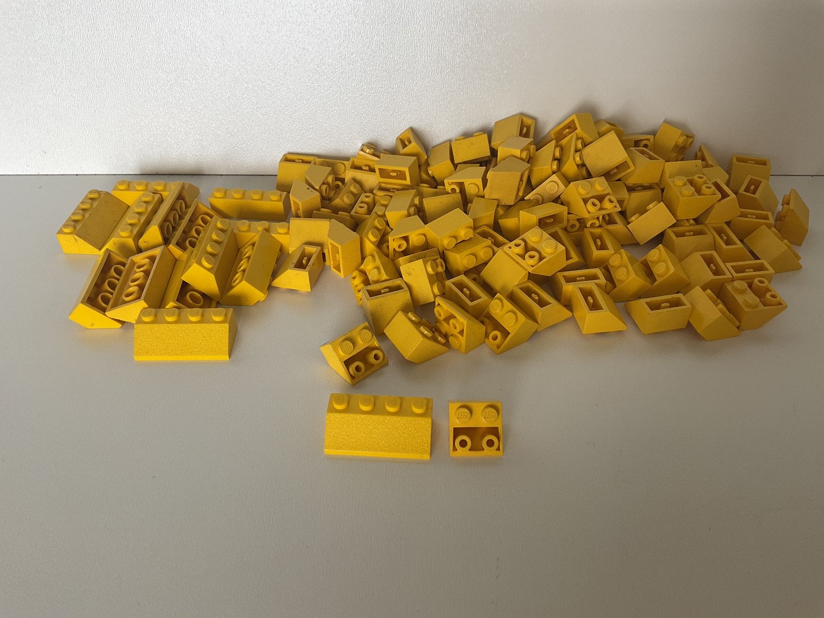 Lego pat pend dakpannen geel, Ophalen of Verzenden, Gebruikt, Losse stenen, Lego