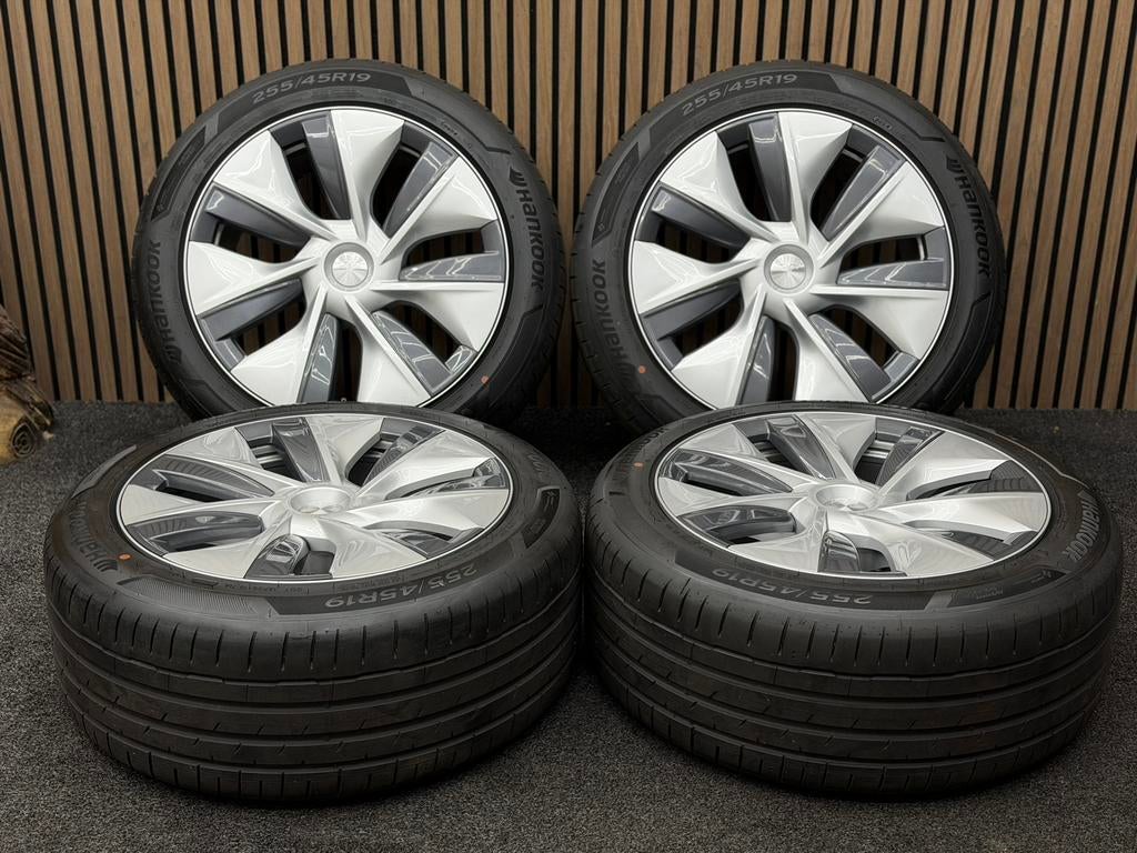 ZGAN! Originele 19 inch Tesla Model Y Gemini 5x114.3 Hankook, Auto-onderdelen, Banden en Velgen, 255 mm, ., Banden en Velgen, .