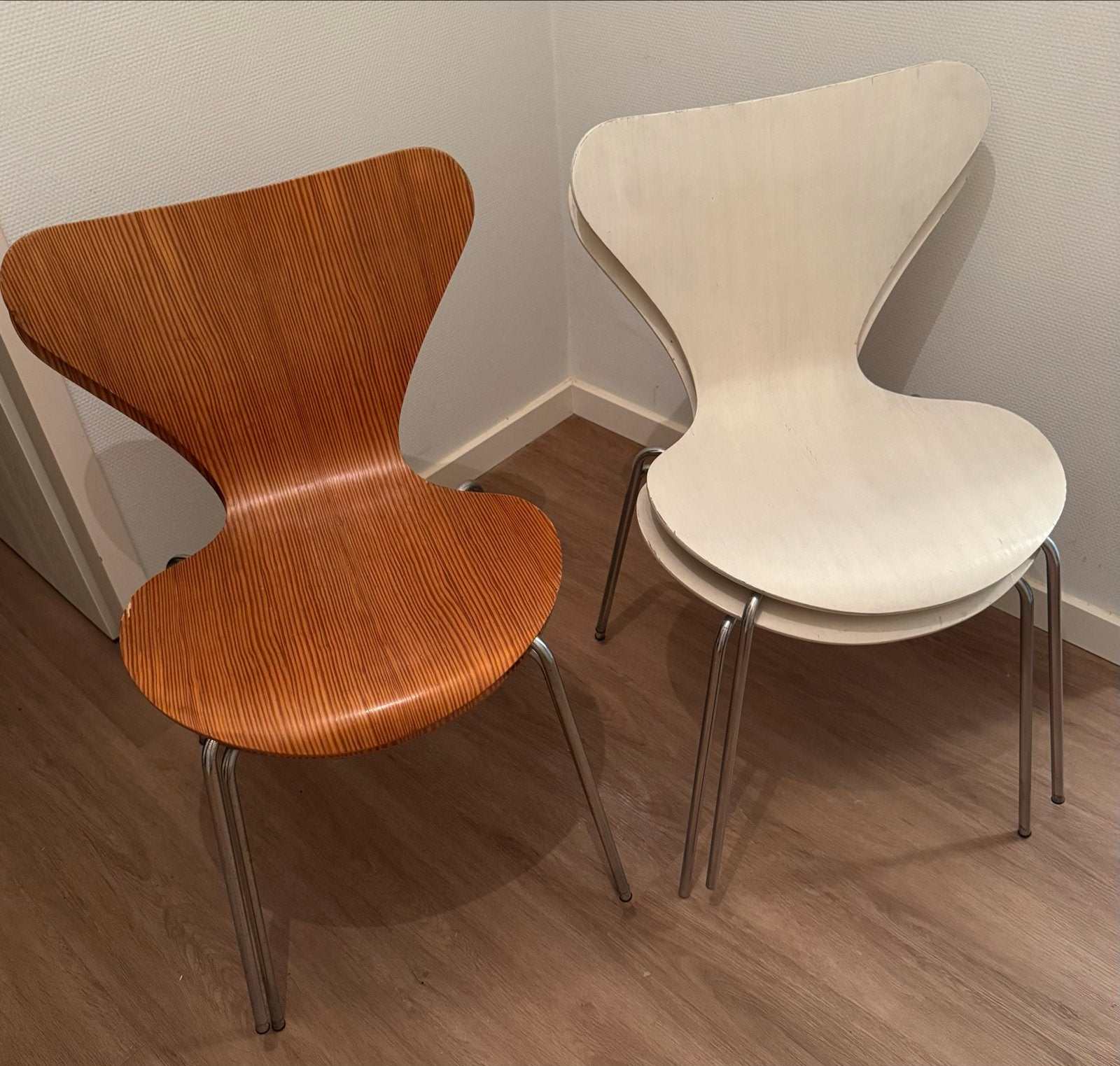 4 x Fritz Hansen Vlinderstoel (Serie 7) - Arne Jacobsen, Antiek en Kunst, Ophalen