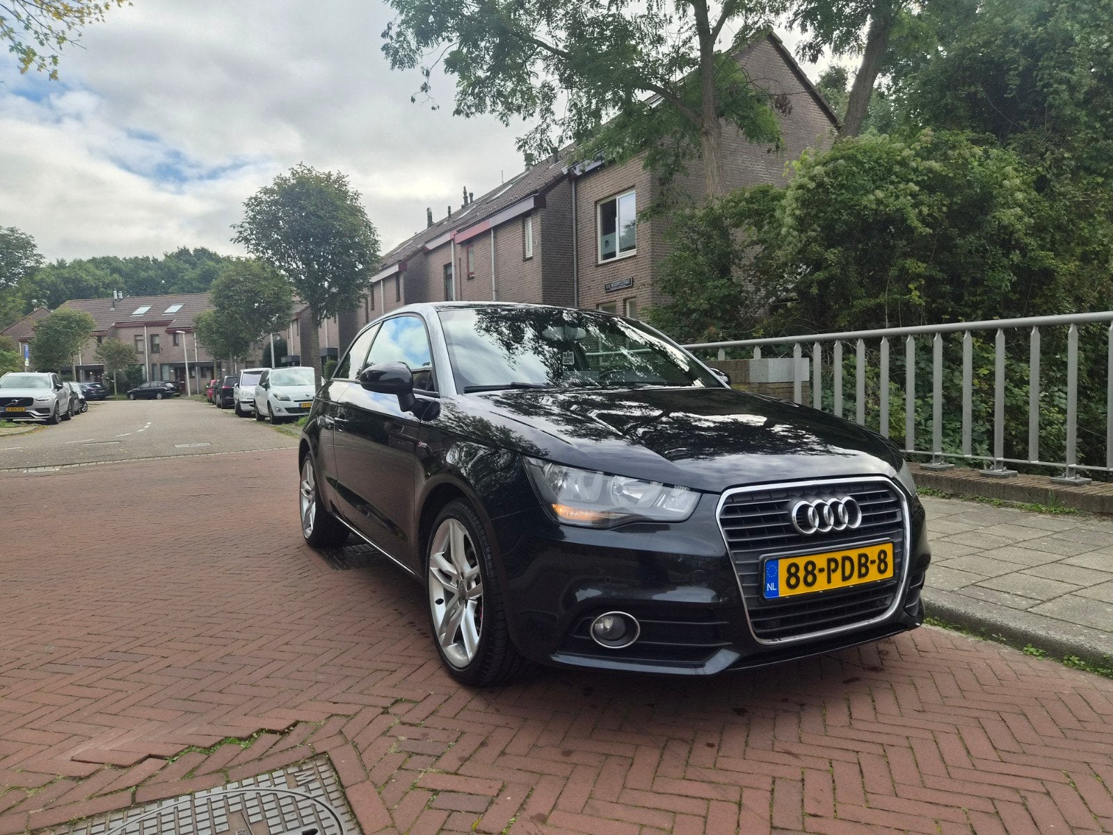 Audi A1 1.4 Tfsi 90KW S-tronic 2011 Zwart, Auto's, A1, Zwart, 4 cilinders, 4 stoelen
