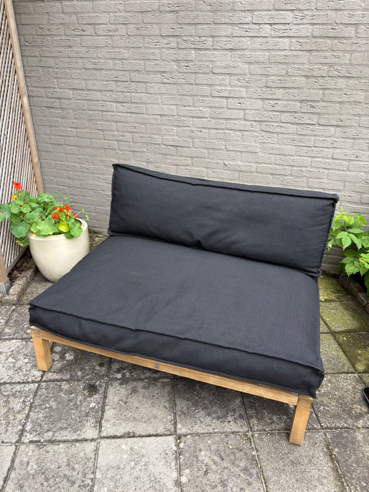 Houten lage bank met kussens, Ophalen, Gebruikt, Hout