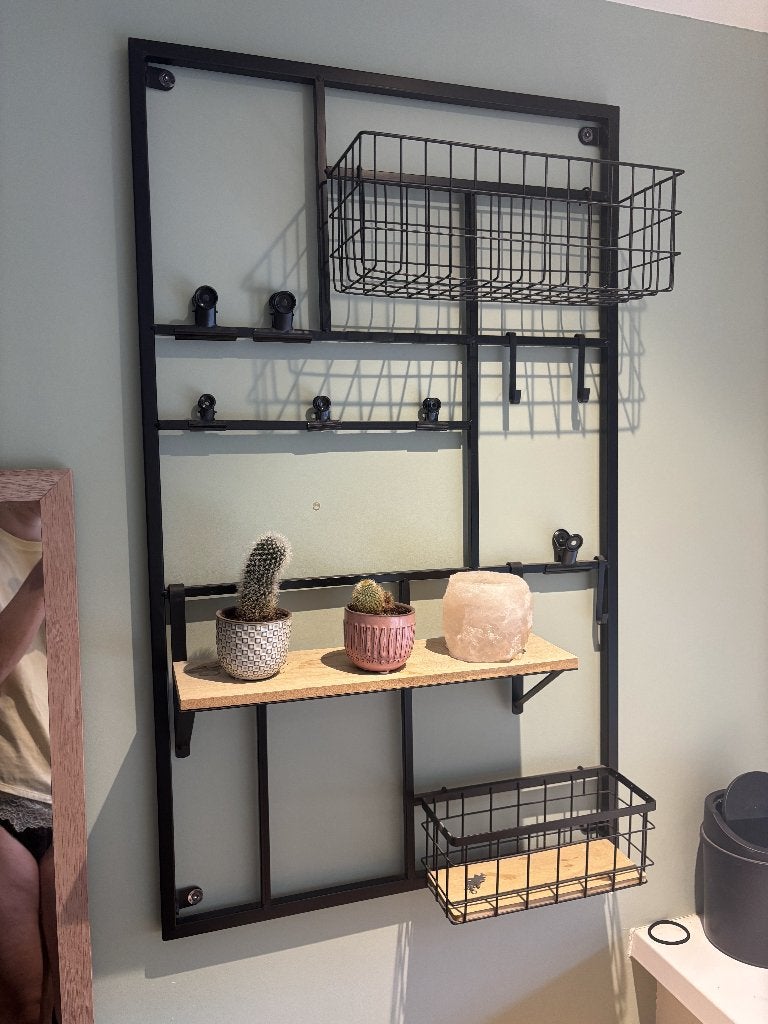 Wandrekje Xenos met plankjes en mandjes - Industriële look, Ophalen, Gebruikt
