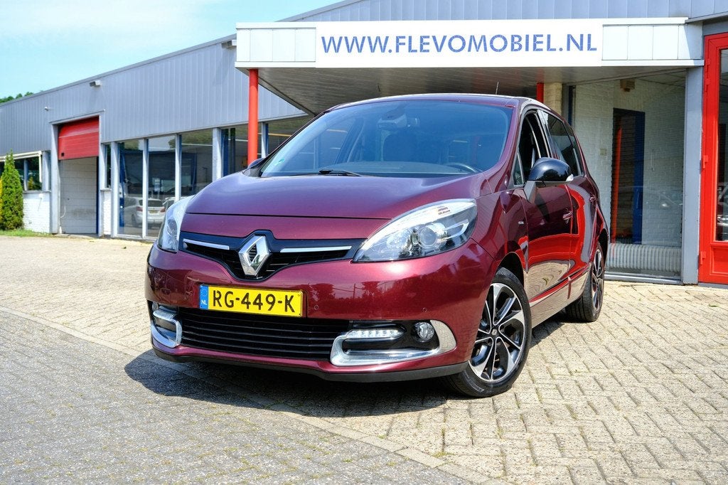 Renault Scénic 1.5 dCi Bose Navi|Clima|Cam|Half Leder, Auto's, Renault, Voorwielaandrijving, 745 kg, Euro 6, 4 cilinders