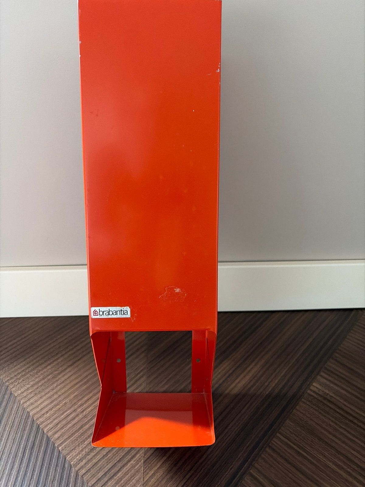 Brabantia wc rollen houder oranje, Ophalen, Gebruikt