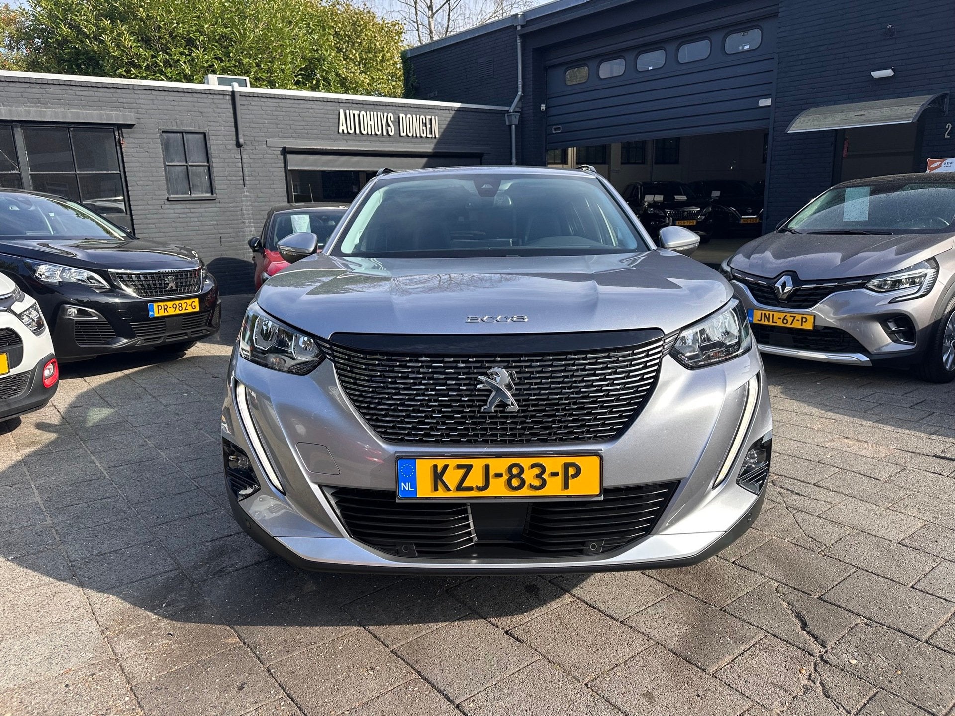 Peugeot 2008 1.2 PT (131pk) Allure Pack|Aut|Navi|360 Camera, Dealer onderhouden, Automatische klimaatregeling, Gebruikt, 1199 cc