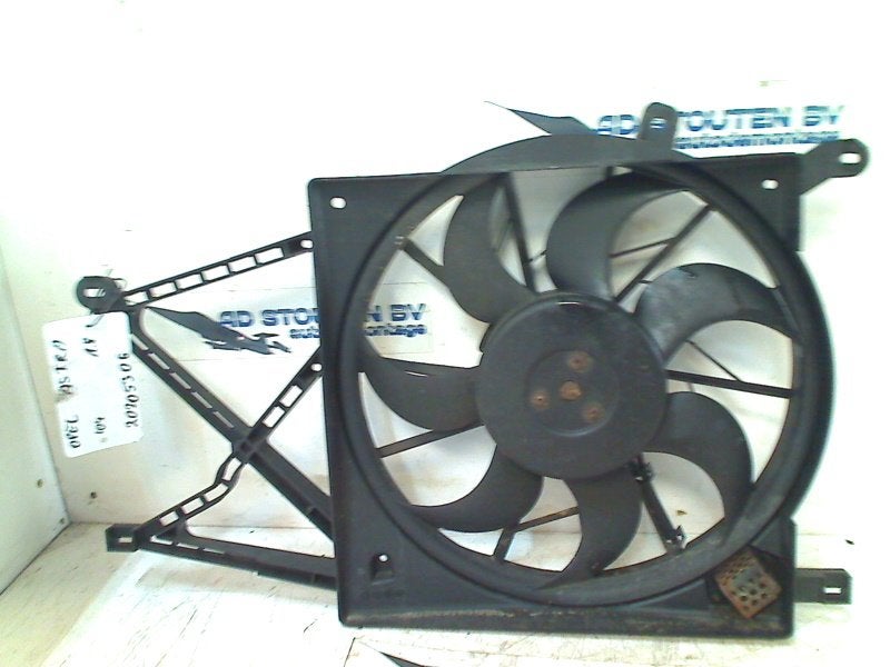 Koelventilator Opel Astra G (F67) 2004 0130303245, Gebruikt, Bahnhofsplatz, Rüsselsheim am Main 65423, , Duitsland, Opel, Opel Automobile GmbH