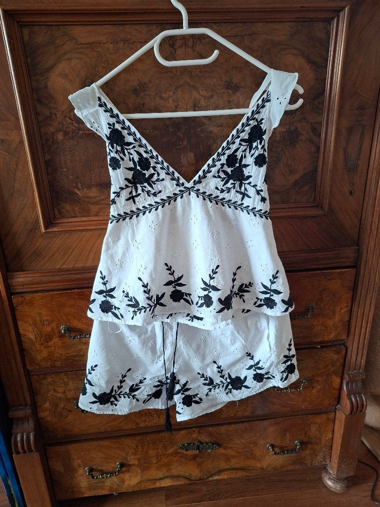 Zara witte top en short XS, Ophalen of Verzenden, Zonder mouw, Maat 34 (XS) of kleiner, Gedragen