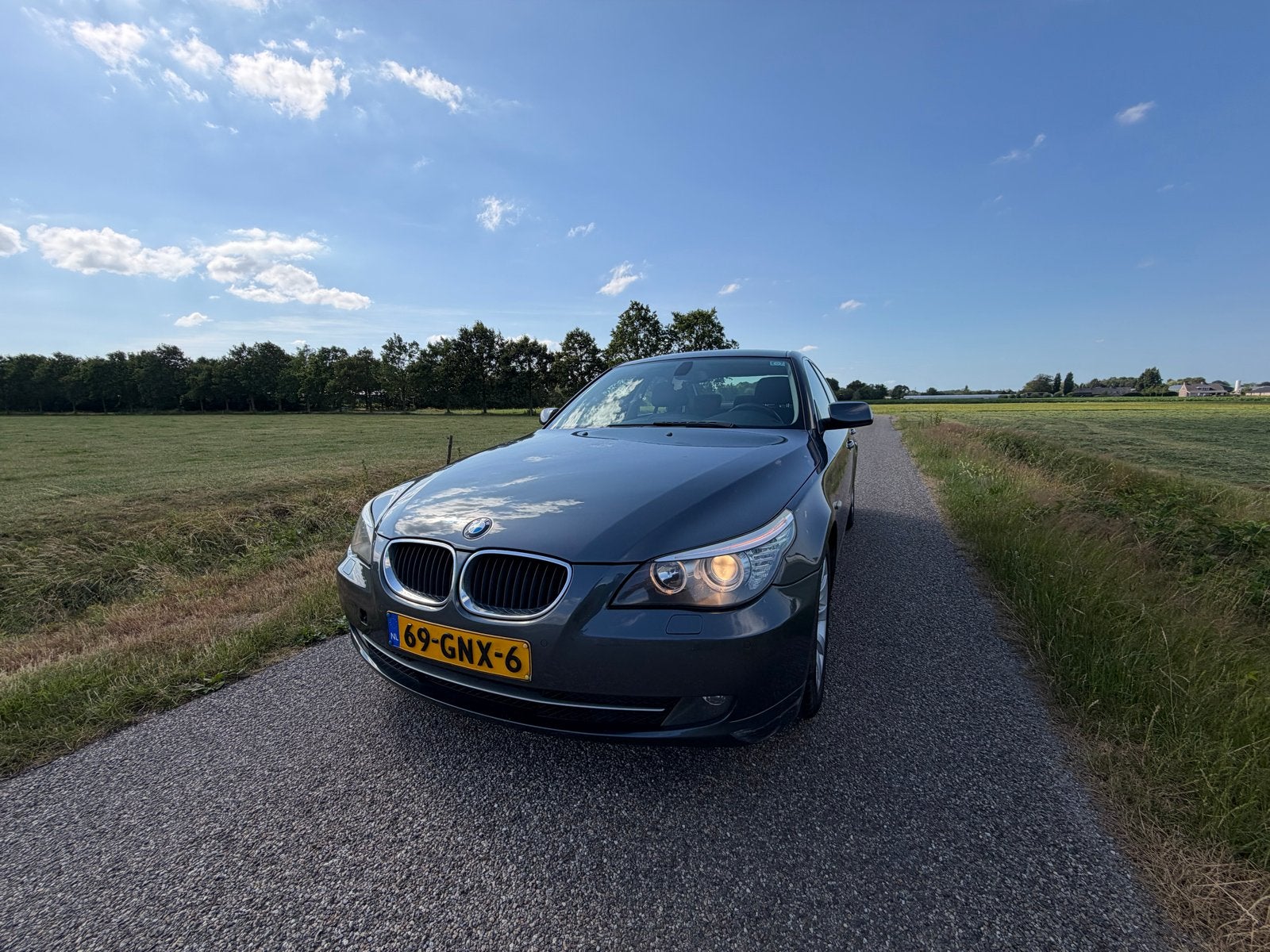BMW 5-Serie 2.0 520D 2008 Grijs, Auto's, Achterwielaandrijving, 4 cilinders, 163 pk, Origineel Nederlands