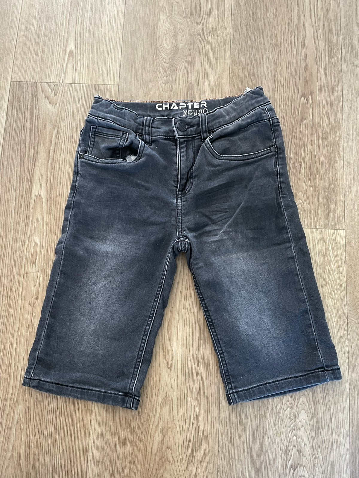 Donker grijs/zwarte jeans short maat 152, Ophalen of Verzenden, Zo goed als nieuw, Jongen, Broek