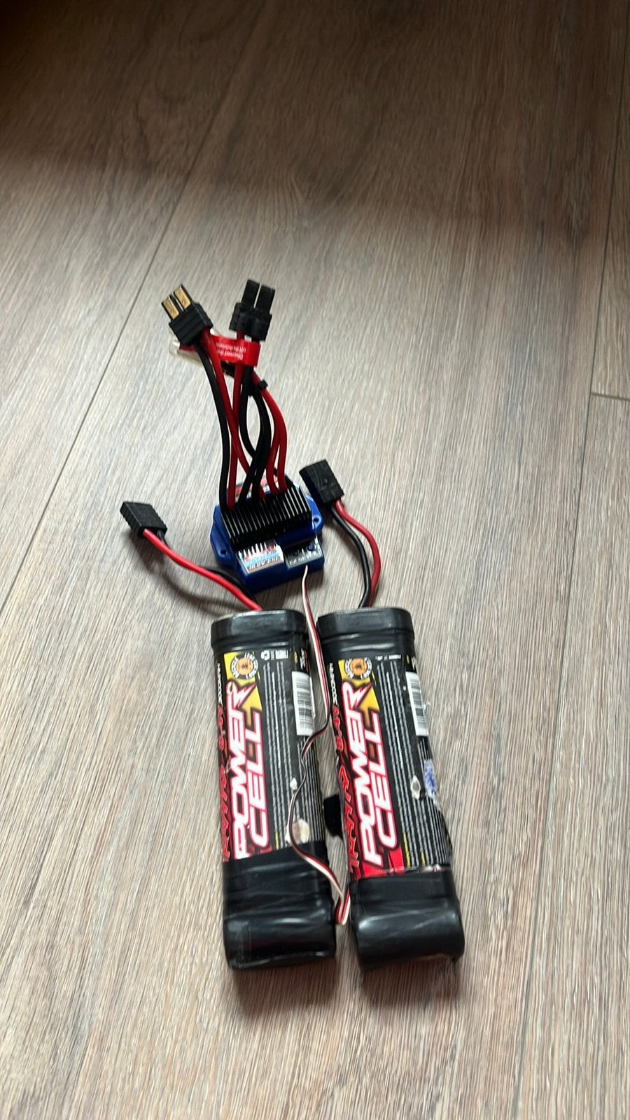 Traxxas esc, Hobby en Vrije tijd, Modelbouw | Radiografisch | Auto's, Auto offroad, Zo goed als nieuw, Schaal 1:8, Ophalen