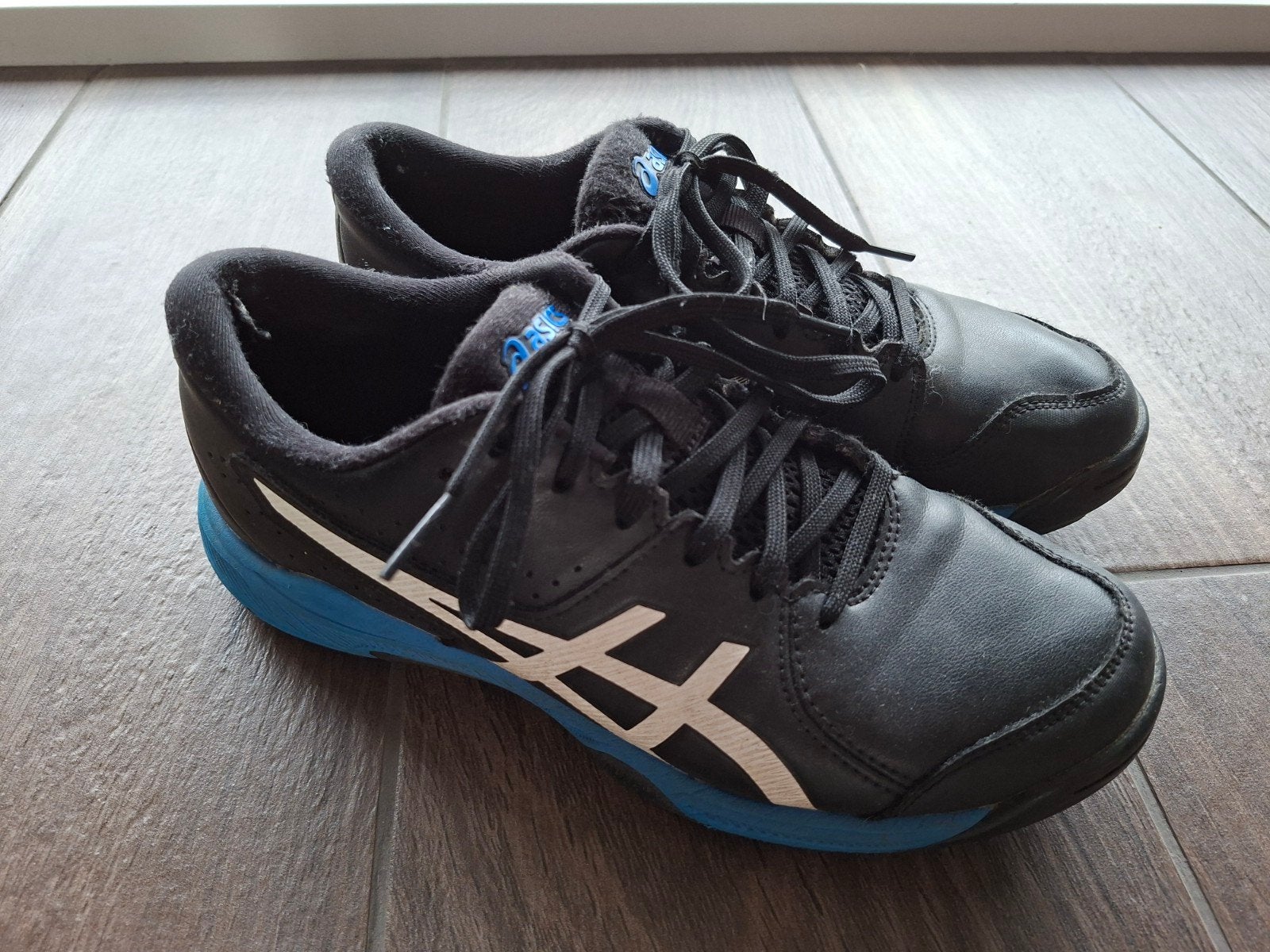 ASICS GEL-PEAKE kunstgrasschoenen - Maat 39, Ophalen of Verzenden, Gebruikt, Schoenen