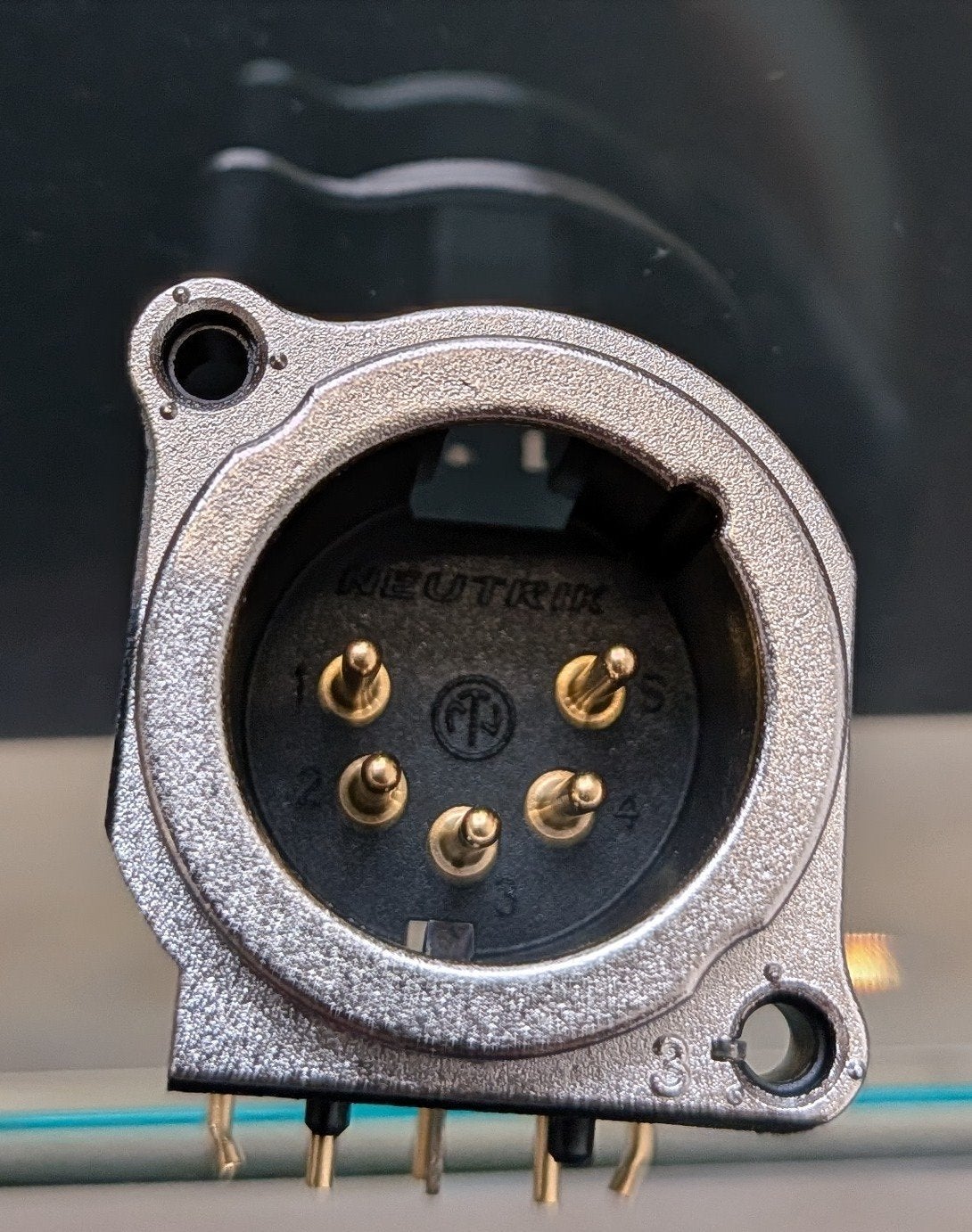 Neutrik 5-Pin XLR Male Socket (DMX) - Haakse PCB, Ophalen of Verzenden, Nieuw, Apparatuur