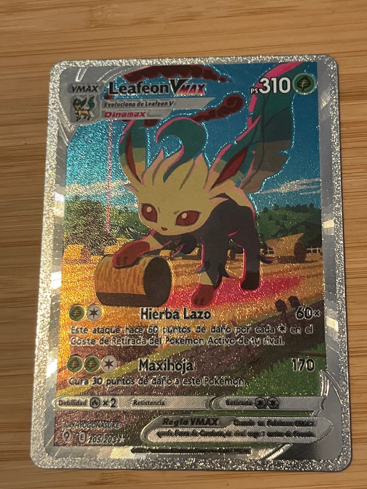 Leafeon VMAX Pokémon kaart - Full Art (Spaans), Ophalen of Verzenden, Zo goed als nieuw, Losse kaart, Foil