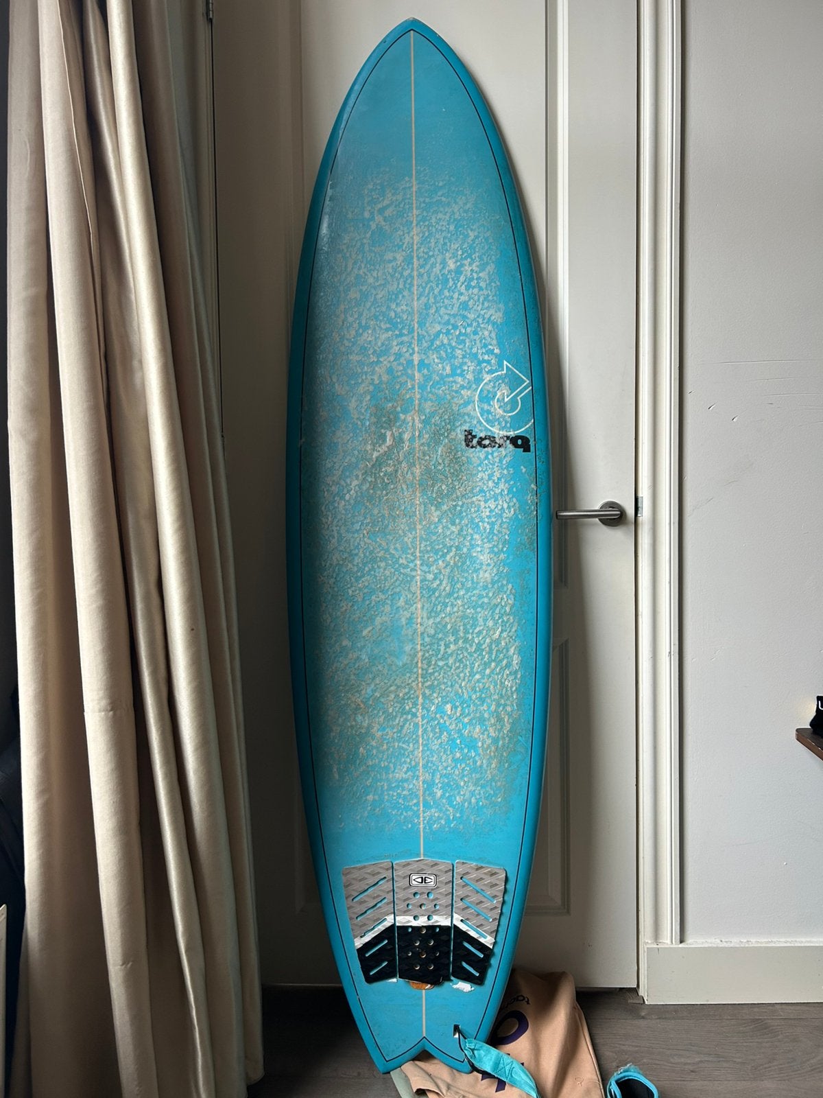 Torq Surfboard 6'10", Ophalen, Gebruikt, Fish, Met vinnen