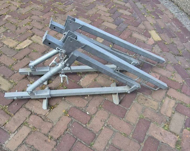 Te koop 2 dak schragen uitwijkconsole dakkapel, Doe-het-zelf en Verbouw, Steigers, Ophalen, Overige typen, Minder dan 2 meter