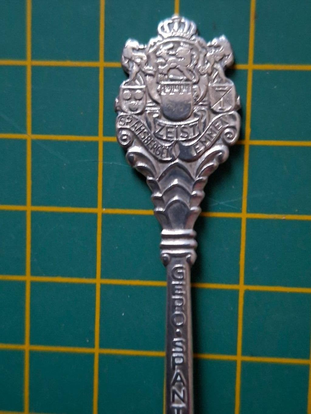 lepeltje, Wapen Zeist Gramsbergen Emmen *Gero spant de kroon, Ophalen of Verzenden, Gebruikt