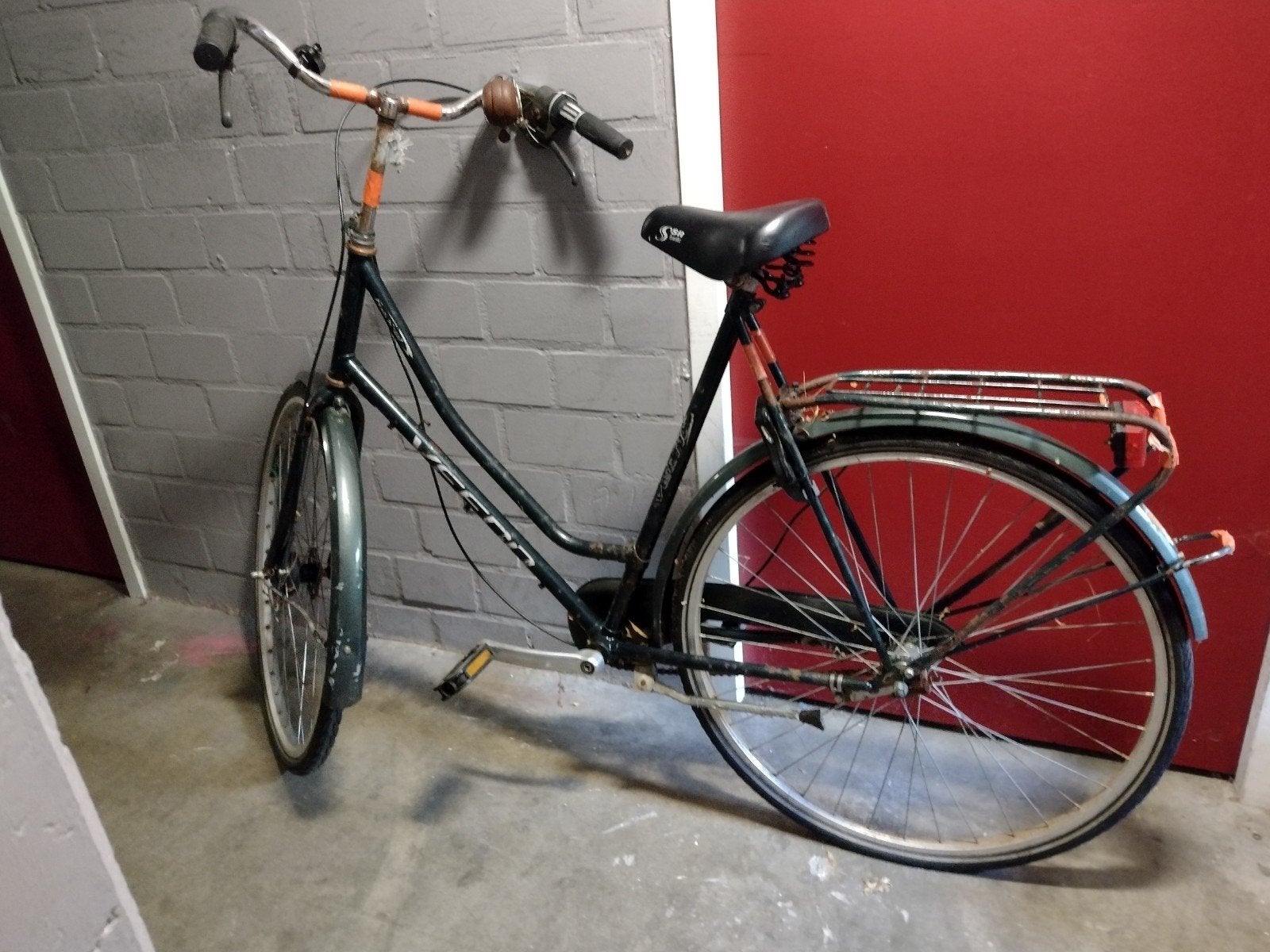 Damesfiets 28 inch wielen - Gebruikt, Overige merken, Terugtraprem, Ophalen of Verzenden, 53 tot 56 cm