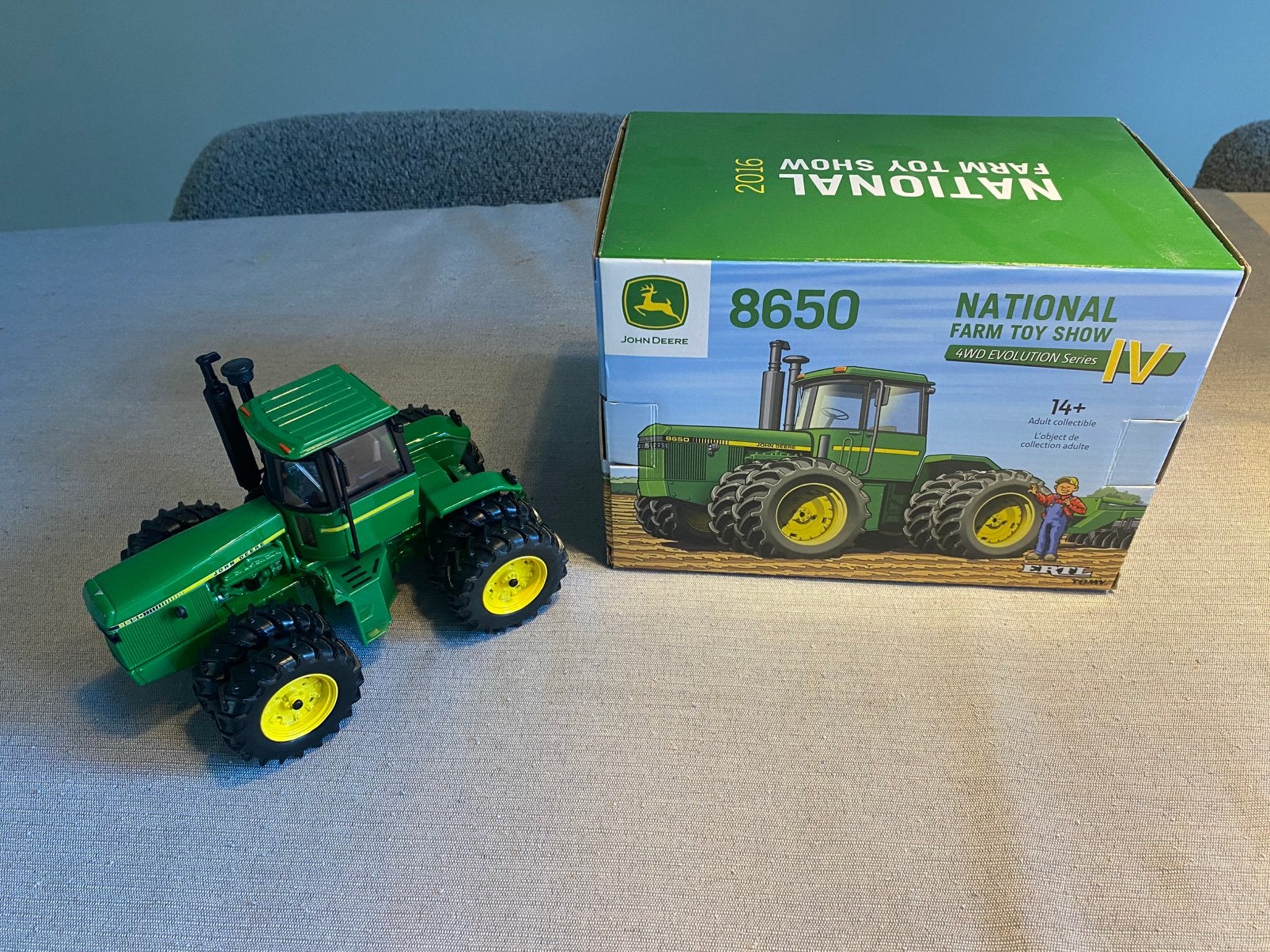 John Deere 8650 National Farm Toy Show Limited Edition 1:32, Ophalen of Verzenden, Zo goed als nieuw, Tractor of Landbouw, ERTL