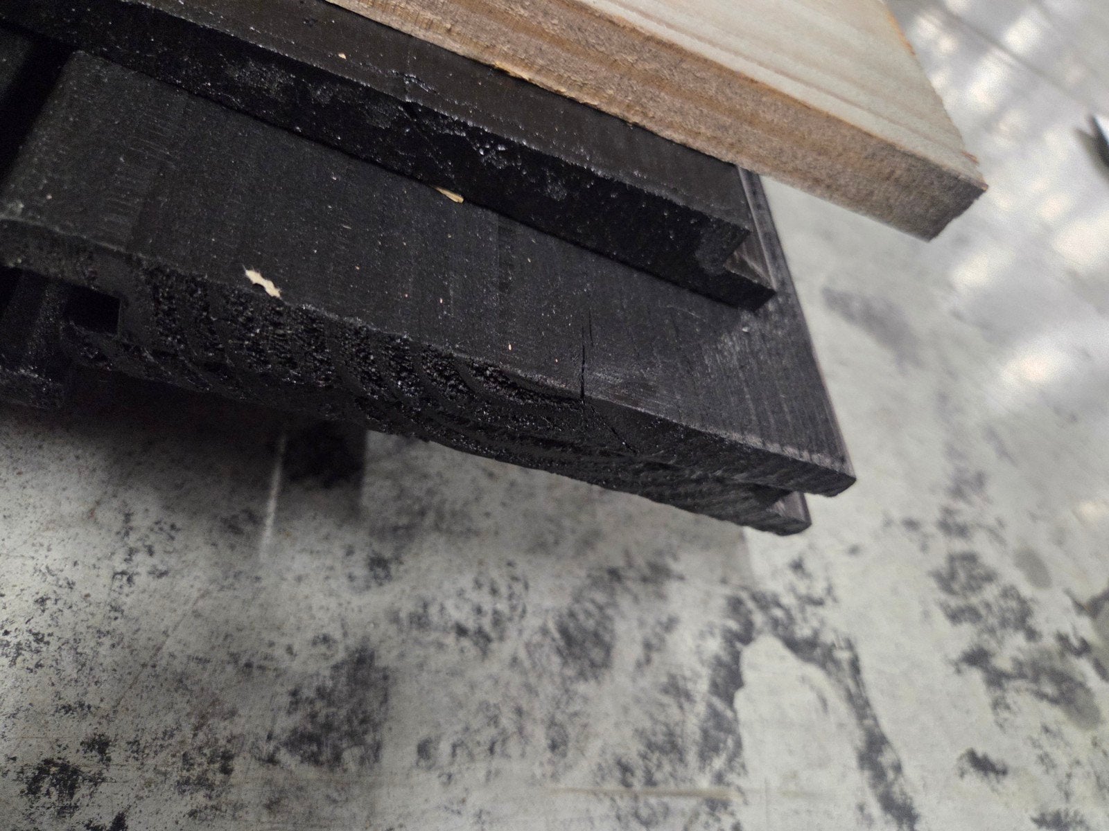 Zweeds Rabat Zwart Gespoten Hout, Ophalen, 25 tot 50 mm, Nieuw, Plank