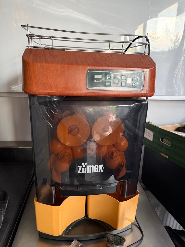 Professionele Zumex sinaasappelpers - Gebruikt, Witgoed en Apparatuur, Juicers, Ophalen, Gebruikt