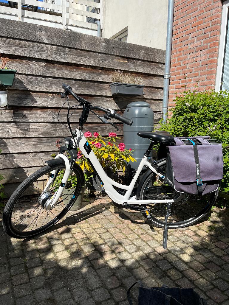 Giant Ease-E+ elektrische damesfiets, S, fietstas, ringslot, Fietsen en Brommers, 47 tot 51 cm, Ophalen, Gebruikt, Giant