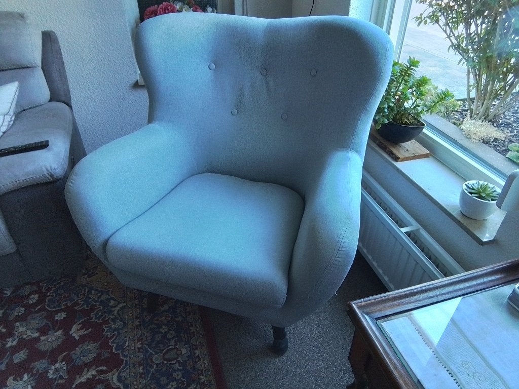 Lichtgrijze fauteuil, Ophalen, Neutraal / klassiek, Gebruikt, 75 tot 100 cm