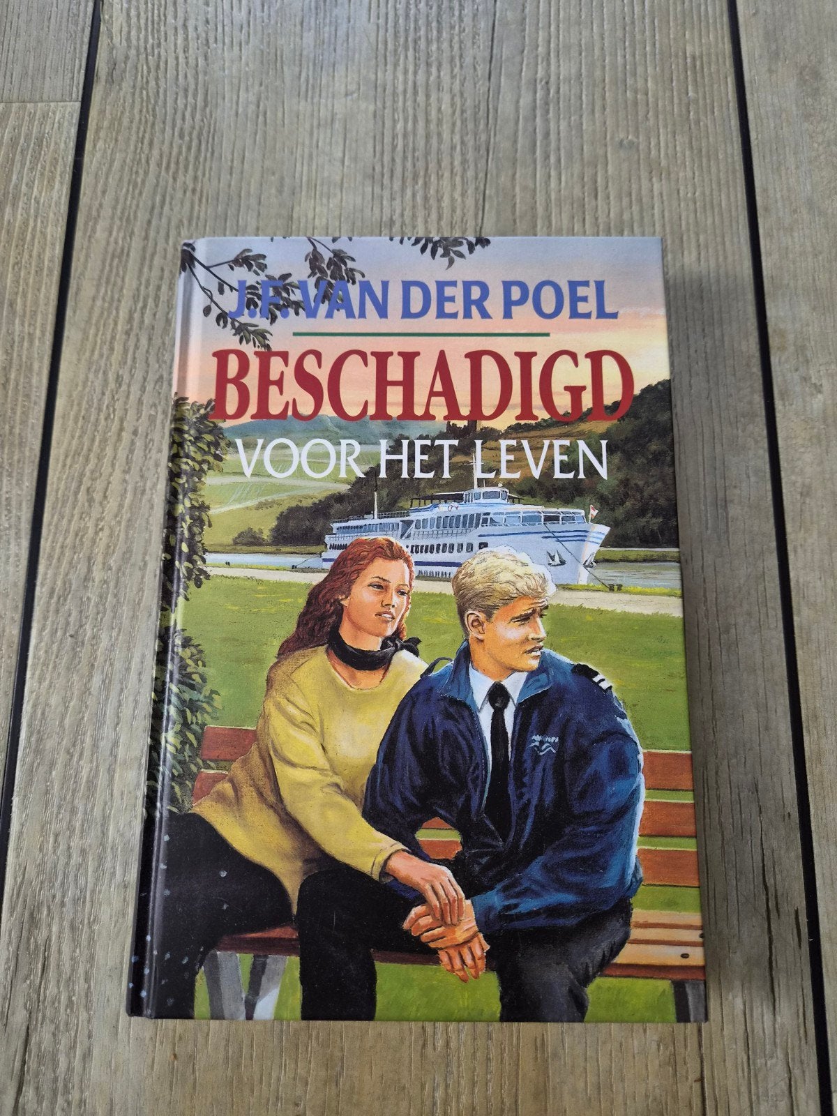 Beschadigd Voor Het Leven - J.F. van der Poel, Boeken, Ophalen of Verzenden, Gelezen, J.F. van der Poel, Nederland