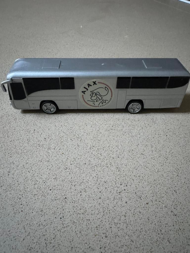 Ajax spelersbus, Ophalen of Verzenden, Nieuw, Bus of Vrachtwagen, Overige merken