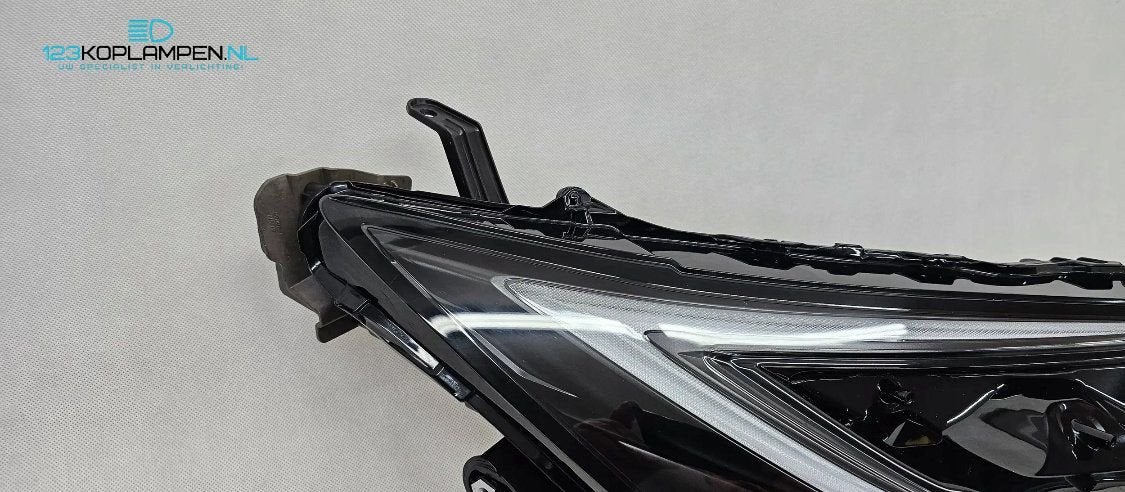 Toyota Prius 5 / V Full Led koplamp rechts, Gebruikt, -, -, Ophalen of Verzenden