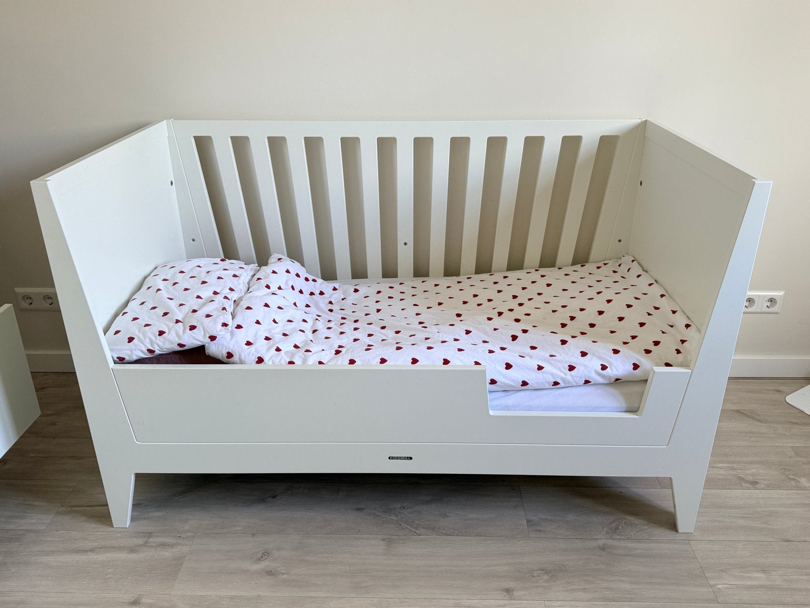 Completebabykamer: kidsmill meegroeibed,commode,kledingkast, Ophalen, Gebruikt, Jongetje of Meisje