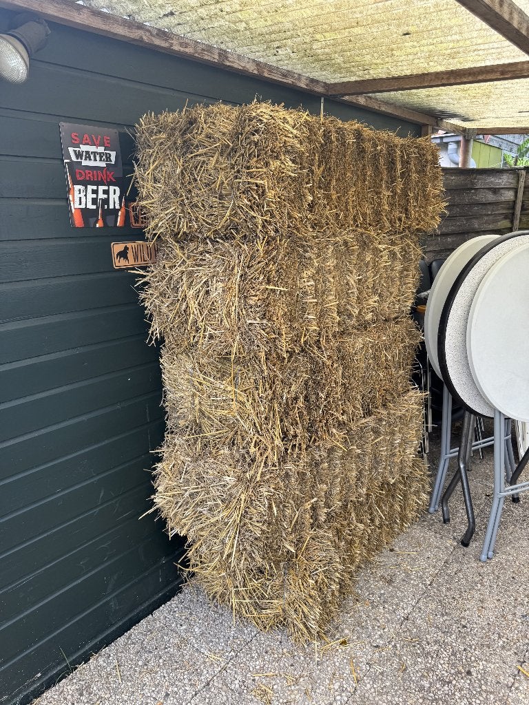 5 strobalen, Ophalen, Vee