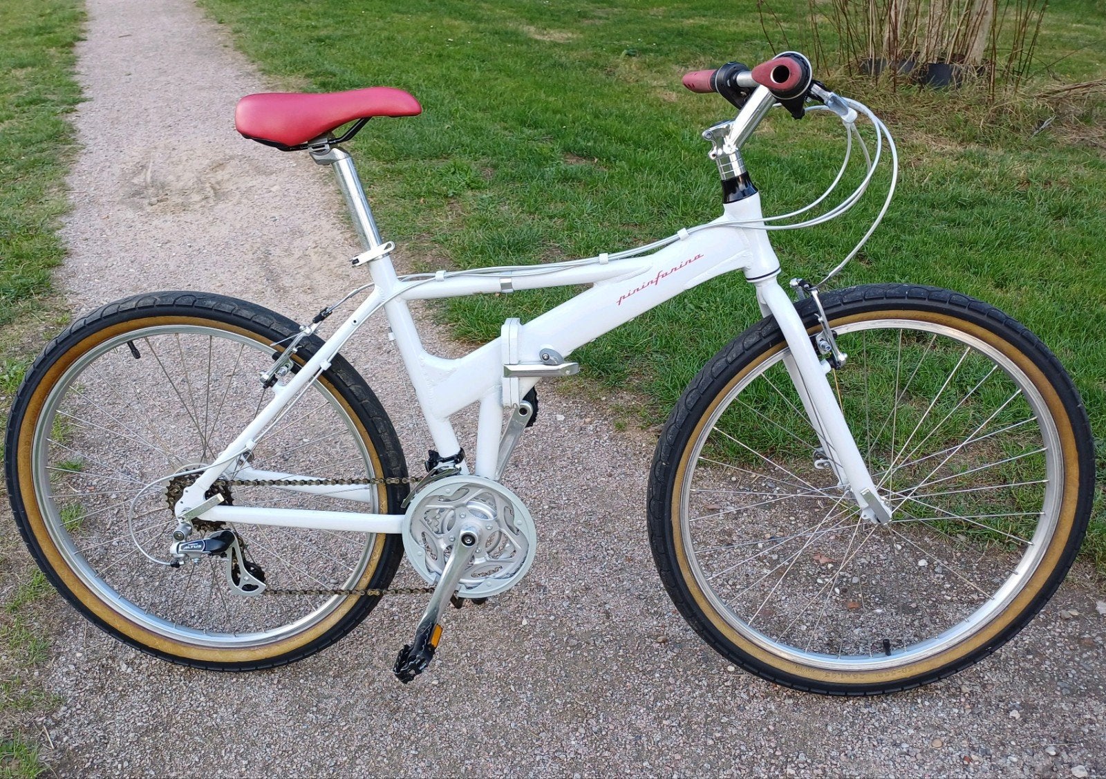 Mooie Pininfarina vouwfiets, 20 inch of meer, Velgrem, Versnellingen, Zo goed als nieuw