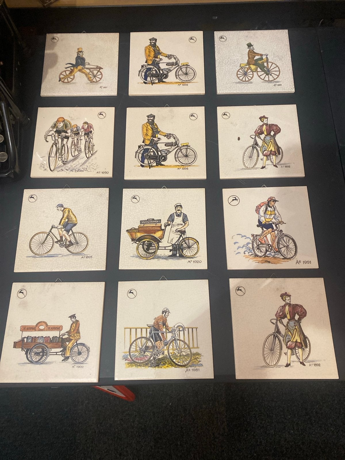 Set van 12 Gazelle fiets tegeltjes - Historische fietsen, Ophalen of Verzenden